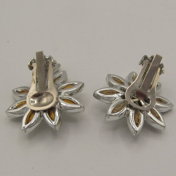 Vintage Sunflower Clip on Earrings - Picture 4 of 4